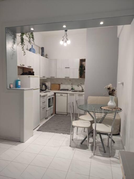 M.V Apartment Athens Ngoại thất bức ảnh
